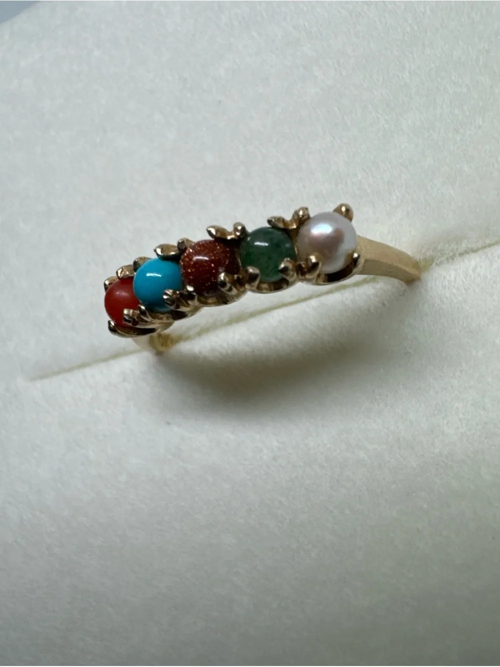 VTG BEAUTIFUL 10K YELLOW GOLD MULTI STONE TURQUOISE PEARL JADE RING SIZE 5.75